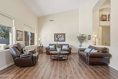 547 E Parkview Drive, Gilbert, AZ 85295 - Photo 16