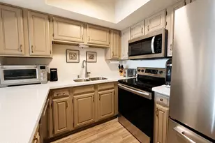 10330 W Thunderbird Blvd, Sun City, AZ 85351 - Photo 8