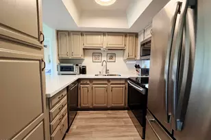 10330 W Thunderbird Blvd, Sun City, AZ 85351 - Photo 8