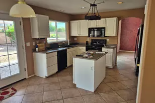 21425 N 107th Dr, Peoria, AZ 85373 - Photo 8