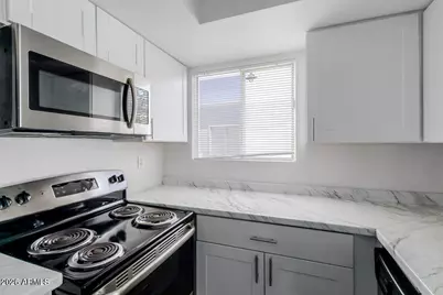 6629 N 27th Avenue, Phoenix, AZ 85017 - Photo 12