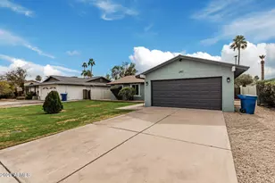 2411 E Alameda Dr, Tempe, AZ 85282 - Photo 2