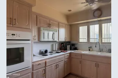 7660 E Highland Avenue, Scottsdale, AZ 85251 - Photo 28