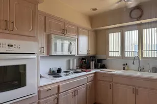 7660 E Highland Ave, Scottsdale, AZ 85251 - Photo 28