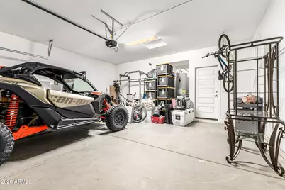 10336 W Hughes Drive, Tolleson, AZ 85353 - Photo 28