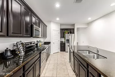 10336 W Hughes Drive, Tolleson, AZ 85353 - Photo 4