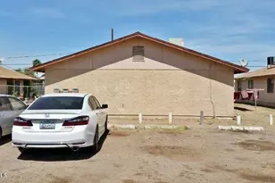 3112 E Chipman Rd, Phoenix, AZ 85040 - Photo 1