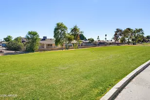 7100 S La Rosa Dr, Tempe, AZ 85283 - Photo 40