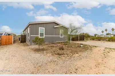 511 W Claessens Drive, Morristown, AZ 85342 - Photo 2