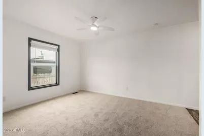 511 W Claessens Drive, Morristown, AZ 85342 - Photo 10