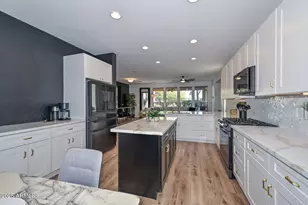 12917 W Red Fox Rd, Peoria, AZ 85383 - Photo 20