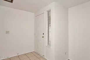 7827 W Jenan Dr, Peoria, AZ 85345 - Photo 4