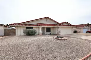 7827 W Jenan Dr, Peoria, AZ 85345 - Photo 2