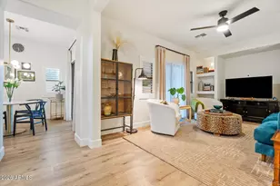 10370 W Sands Dr, Peoria, AZ 85383 - Photo 12