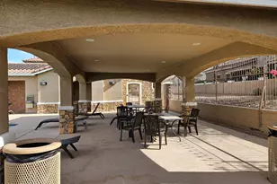 10370 W Sands Dr, Peoria, AZ 85383 - Photo 32