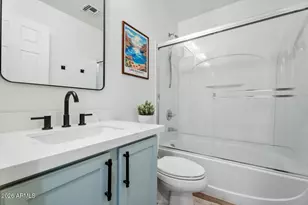 10370 W Sands Dr, Peoria, AZ 85383 - Photo 24