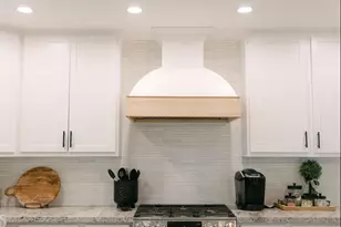 7715 E Avalon Dr, Scottsdale, AZ 85251 - Photo 8