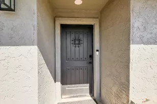 5122 W Fallen Leaf Ln, Glendale, AZ 85310 - Photo 2