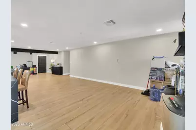 5122 W Fallen Leaf Lane, Glendale, AZ 85310 - Photo 8