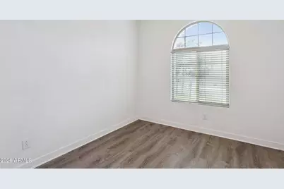 2566 W Huntington Drive, Phoenix, AZ 85041 - Photo 16