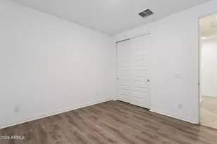 2566 W Huntington Dr, Phoenix, AZ 85041 - Photo 20