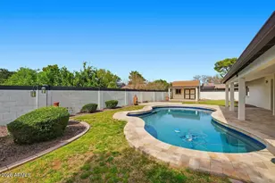 748 N 22nd St, Mesa, AZ 85213 - Photo 34