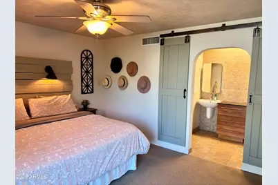 3843 E Tierra Buena Lane, Phoenix, AZ 85032 - Photo 10