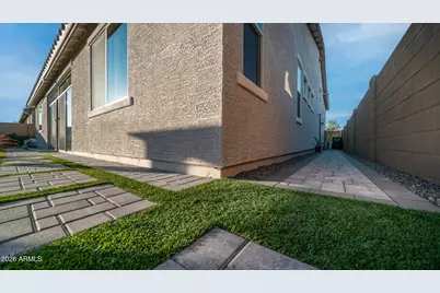 17597 W Red Fox Road, Surprise, AZ 85387 - Photo 30