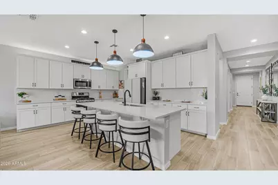 17597 W Red Fox Road, Surprise, AZ 85387 - Photo 6