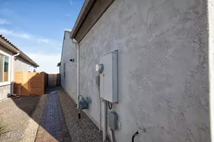 20218 N Wagner Wash Dr, Buckeye, AZ 85396 - Photo 6