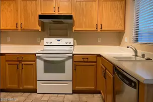 8279 N 112th Ave, Peoria, AZ 85345 - Photo 10