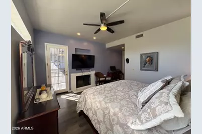 902 W Glendale Avenue #212, Phoenix, AZ 85021 - Photo 14