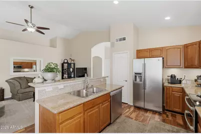 1101 W Davis Road, Phoenix, AZ 85023 - Photo 10