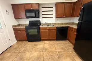 512 N Valley Dr, Apache Junction, AZ 85120 - Photo 8