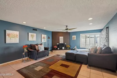 1810 E Harmont Drive, Phoenix, AZ 85020 - Photo 12