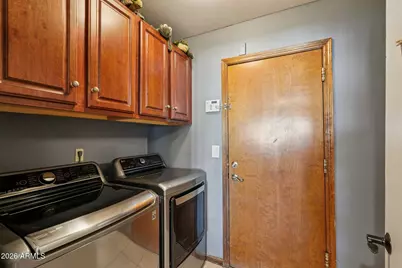 1810 E Harmont Drive, Phoenix, AZ 85020 - Photo 34