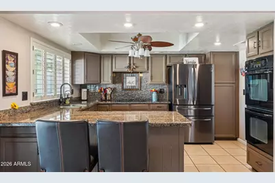 1810 E Harmont Drive, Phoenix, AZ 85020 - Photo 18