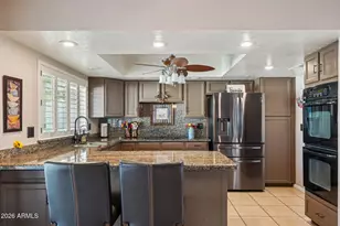 1810 E Harmont Dr, Phoenix, AZ 85020 - Photo 18