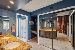 1810 E Harmont Dr, Phoenix, AZ 85020 - Photo 26