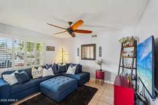 1810 E Harmont Dr, Phoenix, AZ 85020 - Photo 10