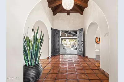 9035 N Morning Glory Road, Paradise Valley, AZ 85253 - Photo 4