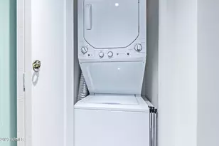 1449 E Highland Ave, Phoenix, AZ 85014 - Photo 18