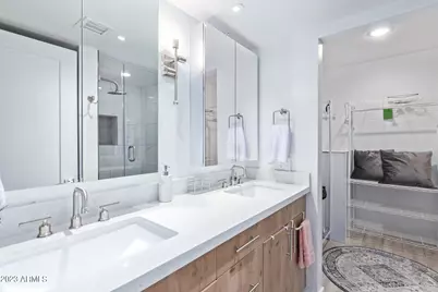 1449 E Highland Avenue #9, Phoenix, AZ 85014 - Photo 10