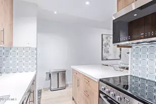 1449 E Highland Ave, Phoenix, AZ 85014 - Photo 2