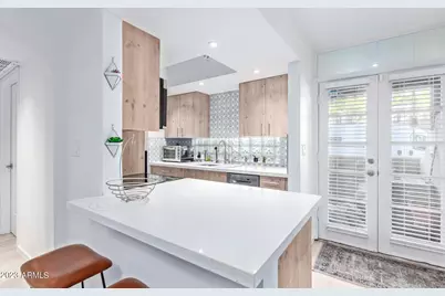 1449 E Highland Avenue #9, Phoenix, AZ 85014 - Photo 8