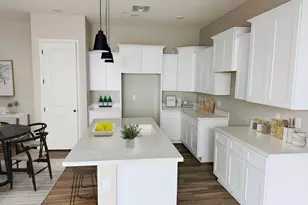 279 E Markwood Dr, Chandler, AZ 85286 - Photo 8