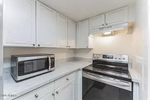 2935 N 68th St, Scottsdale, AZ 85251 - Photo 2