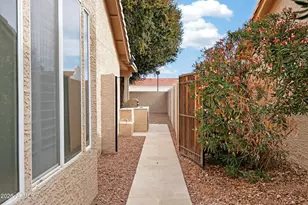 24939 S Lakewood Dr, Sun Lakes, AZ 85248 - Photo 38