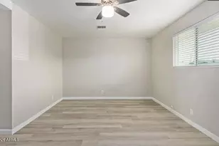 2942 N 34th Pl, Phoenix, AZ 85018 - Photo 2