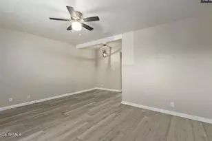 2942 N 34th Pl, Phoenix, AZ 85018 - Photo 6